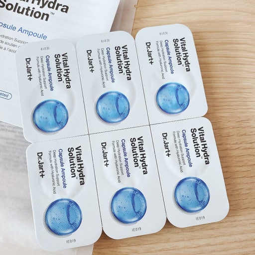 Capsule et ampoule de solution Vital Hydra