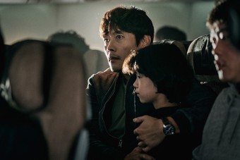 한국 재난 영화 <비상선언>, 2022년 1월 말 개봉 예정 -> 연기 선언 (정보, 출연진)