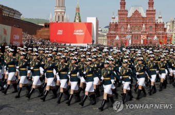 ′드레스 리허설′…러시아,2차 세계대전 전승절 열병식
