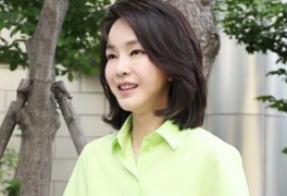 김건희 여사 패션 모음_털털함과 세련됨, 그리고 흑역사 영부인...