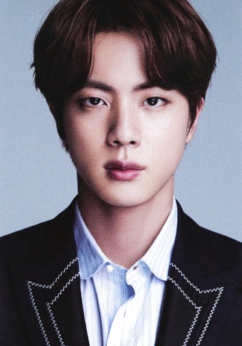 BTS 방탄소년단 진 | K-Netizens react to BTS JIN's left and right side profile