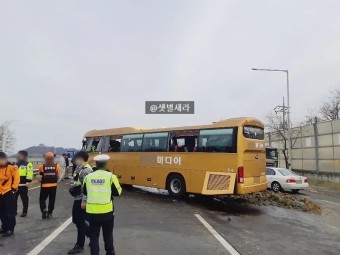 조선 정신과 의사 유세풍 촬영팀 버스 덤프트럭 충돌 PD 사망
