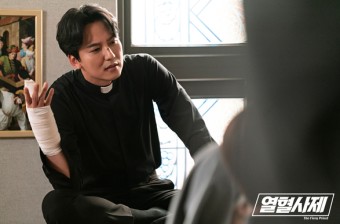 열혈사제 드라마 리뷰 사이다 코믹 액션 시즌2 가는거죠?