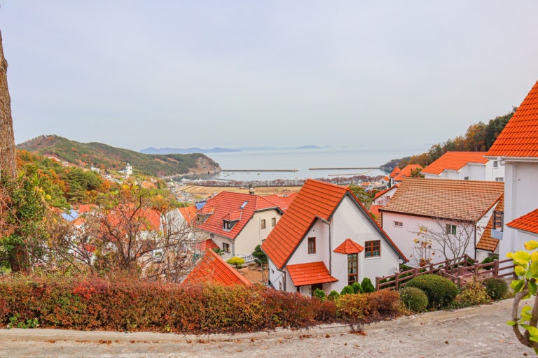 "가을의 아름다움을 만끽하는 남해 단풍 여행: 명소, 코스, 팁 총정리" 2 남해 단풍 여행