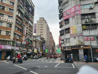[대만여행] 1일차 - 대왕연어초밥맛집 완화구 삼미식당 찾아가기와 웨이팅과 맛본 후기