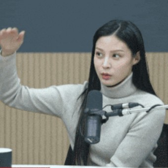 “지원자 너무 몰려 채용 마감” 조민, 유튜브 활동 본격화