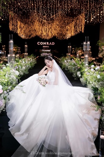 '디즈니 공주 느낌' 가수 백아연, 결혼 일주일만에 미모 폭발한 본식 사진 공개