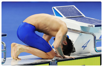 항저우 아시안게임에서 김우민 수영 자유형 400m 3관왕 금메달획득