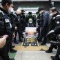 전장연, 새해 첫 출근길 시위 재개... 교통공사는 ‘탑승 거부’ 대응