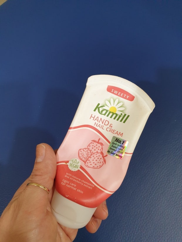 Crema mani Kamill