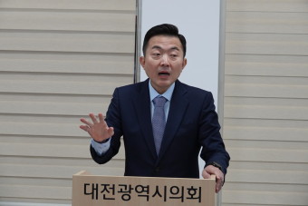 박병선 전 국회의장 정책수석 이용수 출마선언
