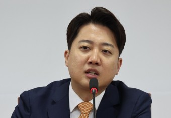 박영선 총리·양정철 비서실장설, 정치권 갑론을박