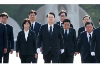 이재명 대표에 “만나자” 전화한 윤 대통령, 협치 기대한다 / 경향신문
