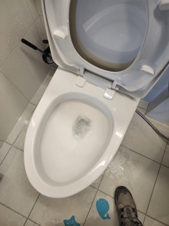 광주시 능평동 변기막힘 뚫어주는 업체 24시 출장