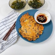 장마기간 남편 건강식 집밥요리 김치전 어때?