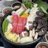옥소반 일산점 일산 동구 장항동 맛집 스끼야끼에 가장 기본으로 사용되는 간장이 한국 스타일임