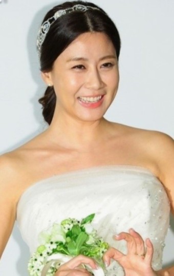 이대로 결혼까지?! 김승수 20년 절친 여사친 배우 양정아 프로필 나이 인스타  홍대 데이트 인생네컷 백허그 전남편 직업 이혼이유 자녀️미우새