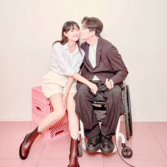 박위 송지은 커플 결혼 발표! 전신마비 극복 가능한 이유 나이 차이 프로필