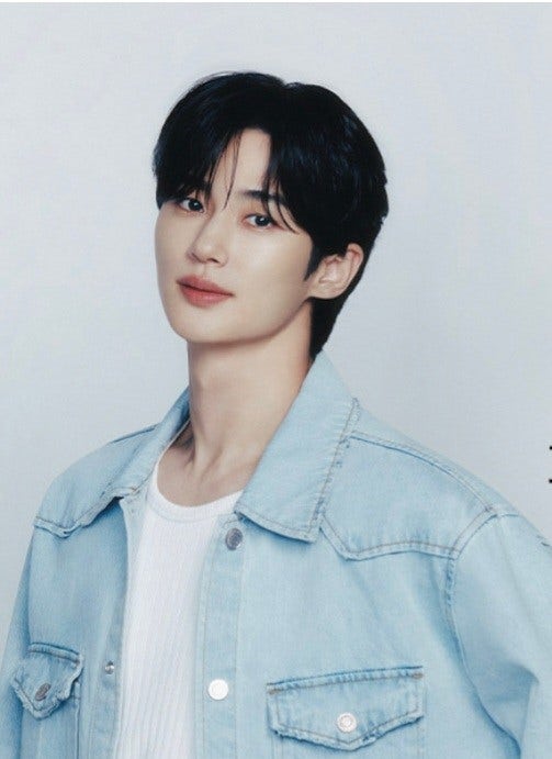 변우석이 1월에도 광고모델 브랜드평판 1위 달성