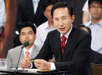 대통령과의 대화, 온갖 검열과 통제 속 무늬만