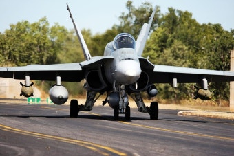Exercise Arnhem Thunder 2009에 참가한 호주공군 F/A-18 Hornet 전투기