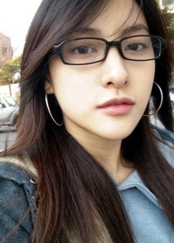 카라 박규리양이 섹시 신인가수 넘버제로한예서 응원 영상