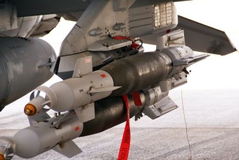 아프칸에 배치된 네덜란드공군 F-16AM 전투기