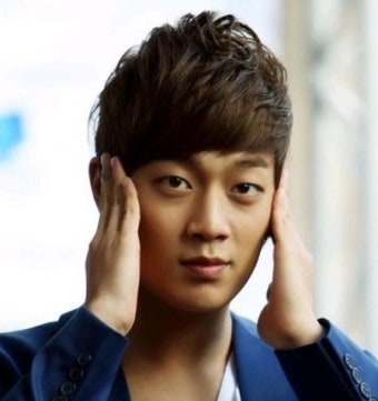 윤두준 헤어