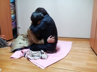 35년간 생이별한 이들 모녀가 정을 함께 나누면서 행복하게 살았으면 합니다.