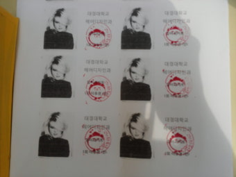 백혈병에 걸린 학우를 위해 모금활동중인 헤디과 학생들!