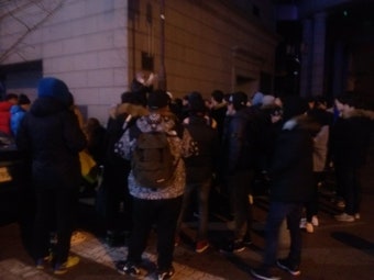 중동..어제 상황 사람많아졌내요 ...