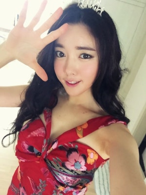 방송 메이크업 헤어 / 공연 / 야외행사 공연 행사 방송 진행 mc 아이넷 inet / 트로트 가수 소미 메이크업 헤어 / 출장 메이크업 잘하는곳  | 카페