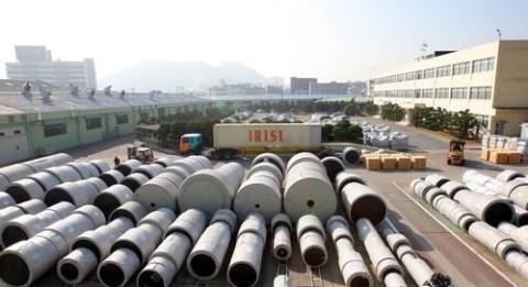 부산 금정구 동일고무벨트 공장 화재, 110명 소방대원 투입으로 4시간 만에 완전 진압 완료