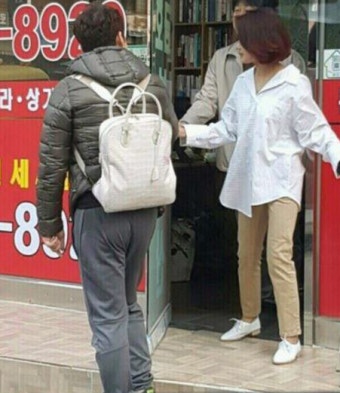 전현무 백팩