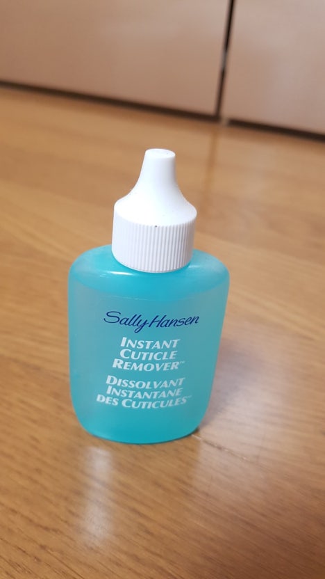 Penghapus Sally Hansen