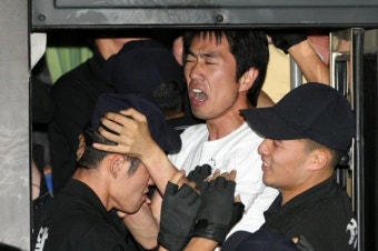 [시민들에게 폭행 연행 ..진중권포함] 투쟁의 6월 1일 새벽 모습입니다