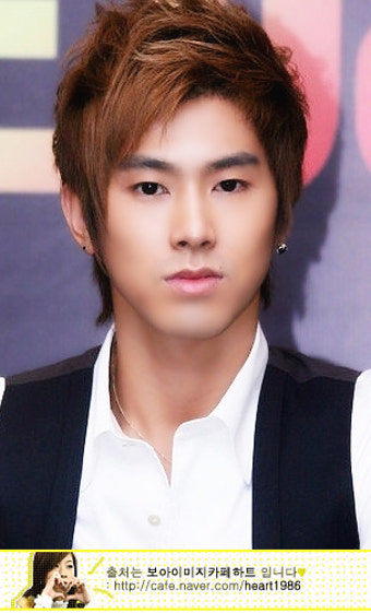 D ： 003 ： 유노윤호4장