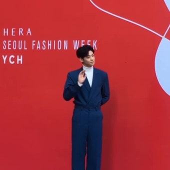 차은우]181018( 2019 S/S 헤라 서울패션위크 ‘YCH) 차은우 포토월 영상 모음( 1 )