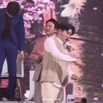 영탁 사랑의콜센타 김응수와 우승