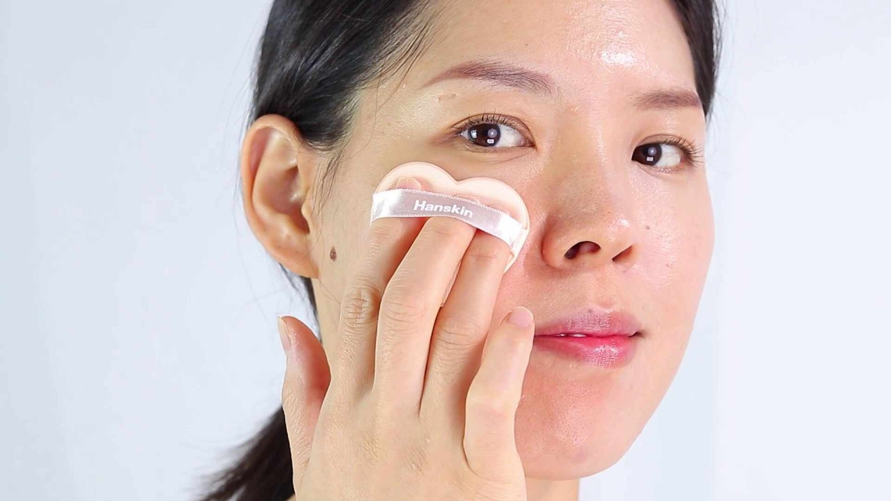 화사한 광채와 완벽한 커버력, 여성들이 인기를 모으는 커버력 좋은 미니쿠션 제품들