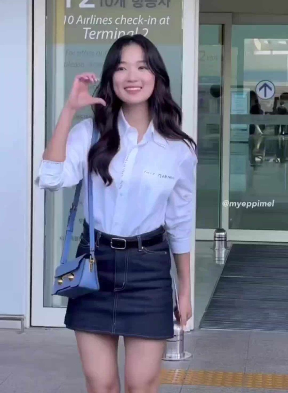 김혜윤, 혜피니스 팬미팅 성료..열광적인 참여 속 성공적 마무리