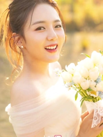 강은비 결혼 발표 변준필 얼짱 출신 예비 신랑 누구 나이 직업 인스타 프로필