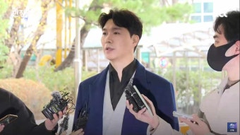 박수홍, 친형 재판 출석…
