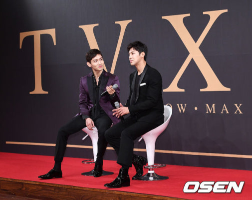 [사진]동방신기,'사이좋게'