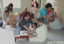불우노인 딸 된 백의의 천사들
