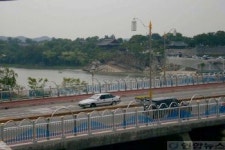 관광이미지로 새롭게 단장된 진주교 난간
