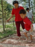 음성 가섭산 산림욕장의 이색 맨발 숲길