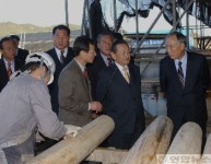 백제역사재현단지 방문한 김총리