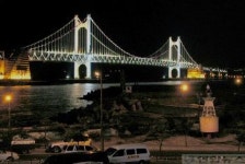 부산 명물된 광안대로 야경