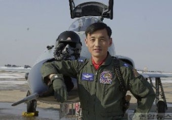 2002년 공군 최우수 조종사 황승 소령